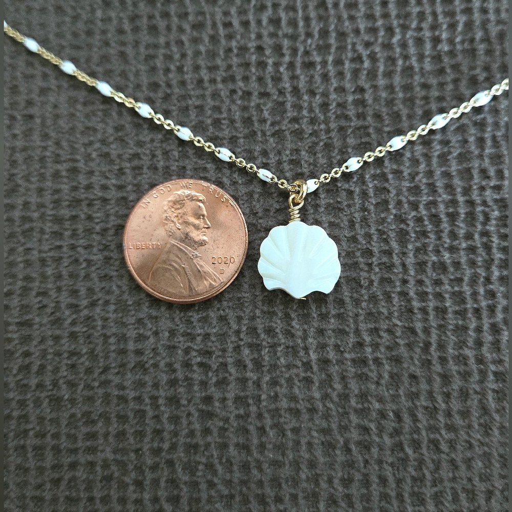 ✨️HP✨️ Luna🌙 Norte Mother of Pearl Clam Shell🐚 Pendant Necklace - NIB - Picture 7 of 16